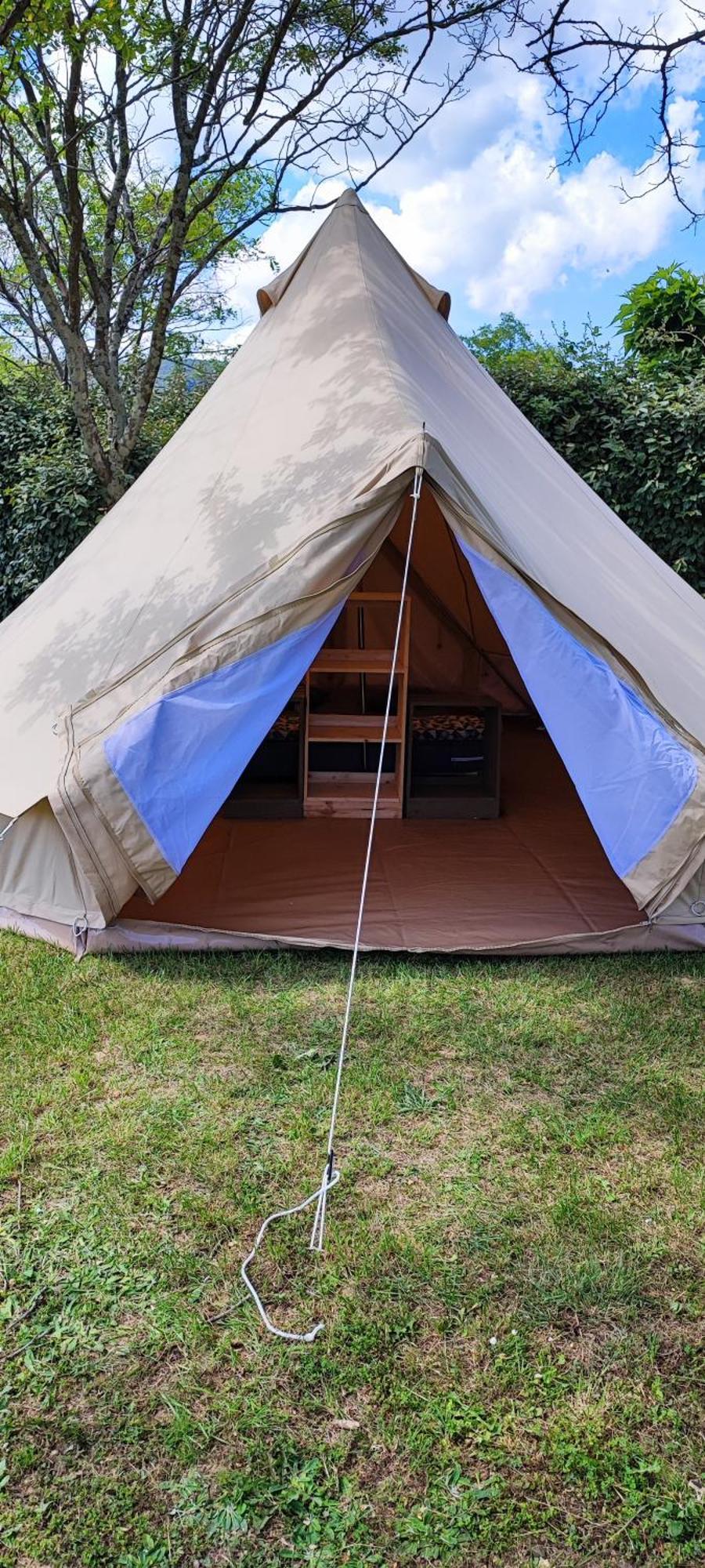 Camping Carrefour De L'Ardeche Saint-Remeze Exterior foto