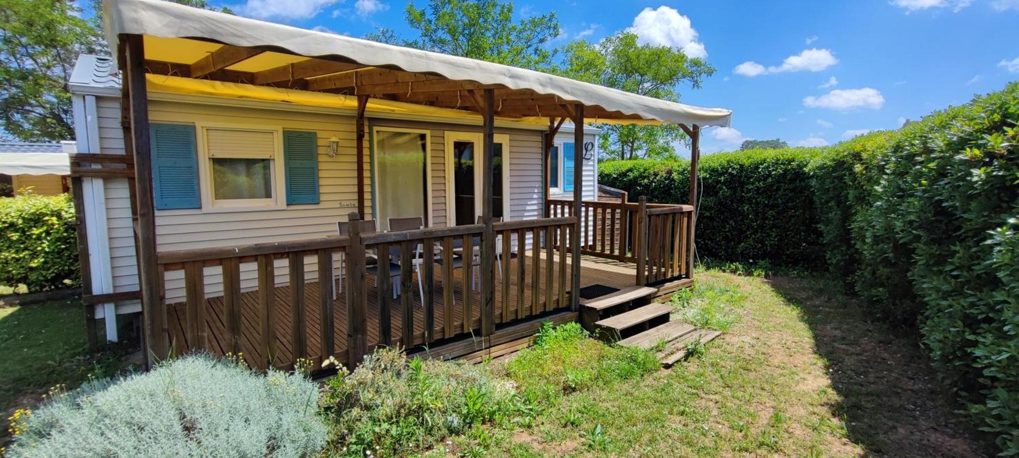 Camping Carrefour De L'Ardeche Saint-Remeze Exterior foto