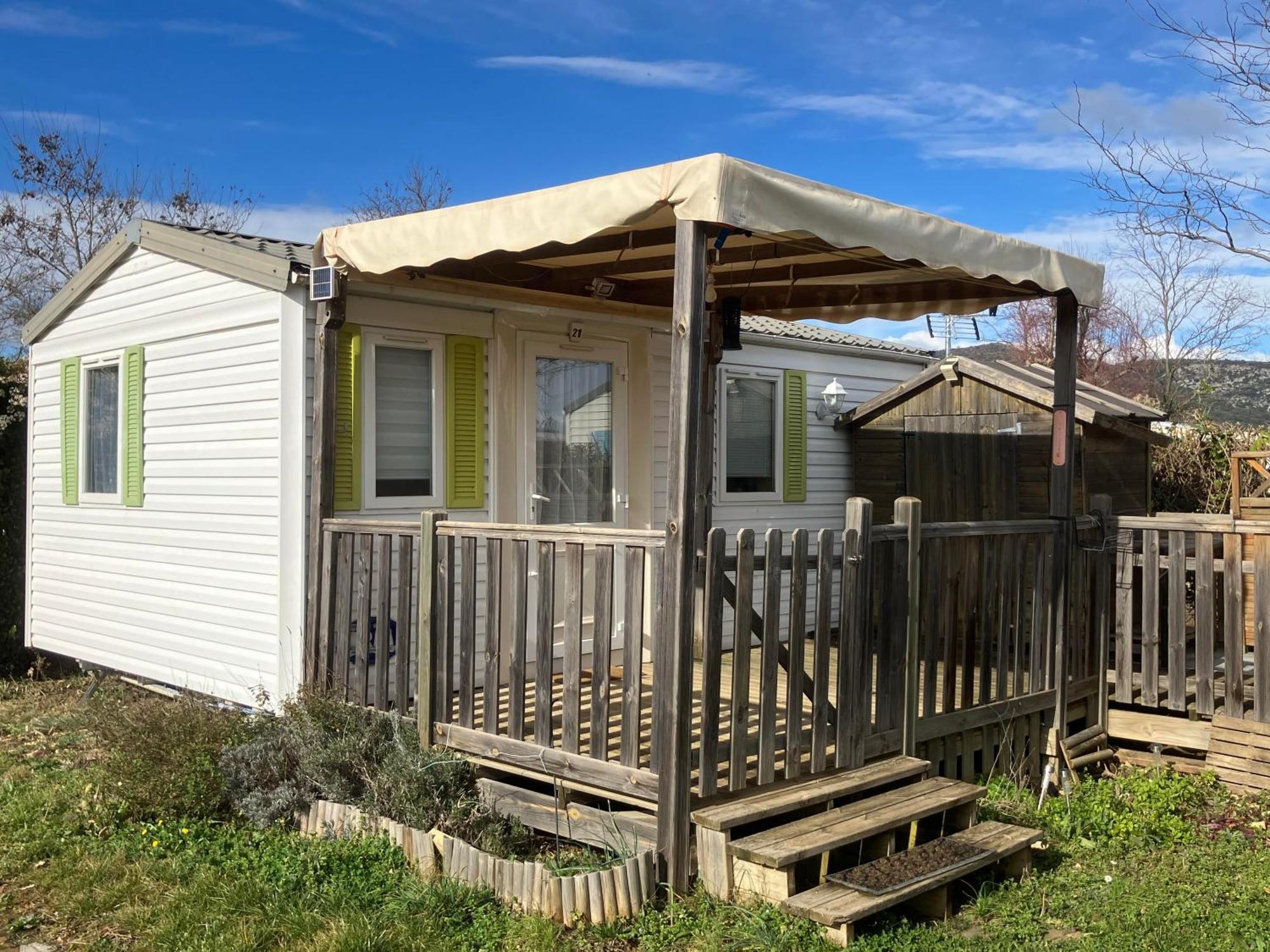 Camping Carrefour De L'Ardeche Saint-Remeze Exterior foto
